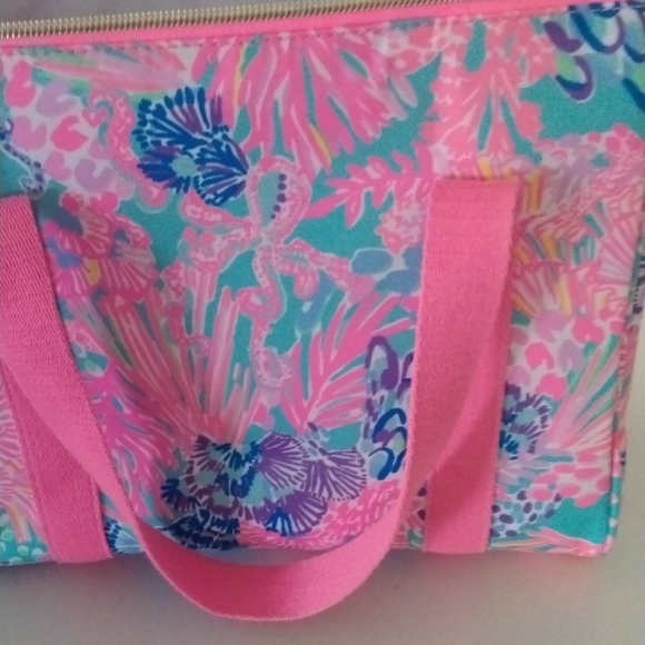 Lilly Pulitzer Vibrant Pink and Blue Tote - Picture 4 of 5
